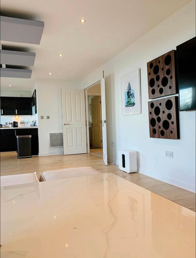 Beautiful Modern Sea-Side Apartment In The City Edinburgh Bagian luar foto