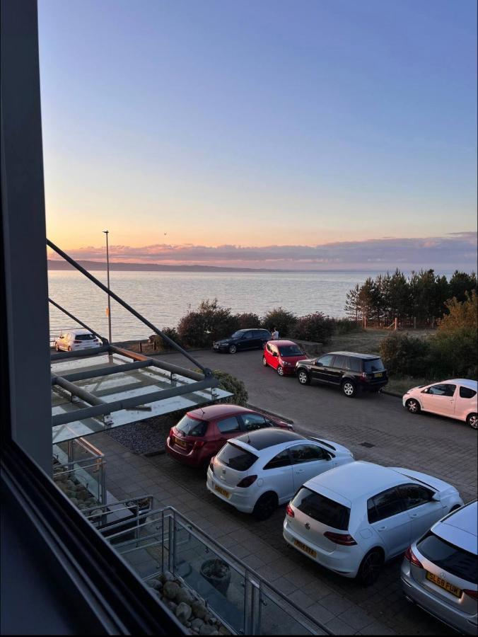 Beautiful Modern Sea-Side Apartment In The City Edinburgh Bagian luar foto
