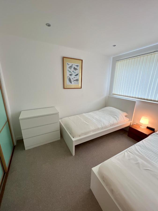 Beautiful Modern Sea-Side Apartment In The City Edinburgh Bagian luar foto